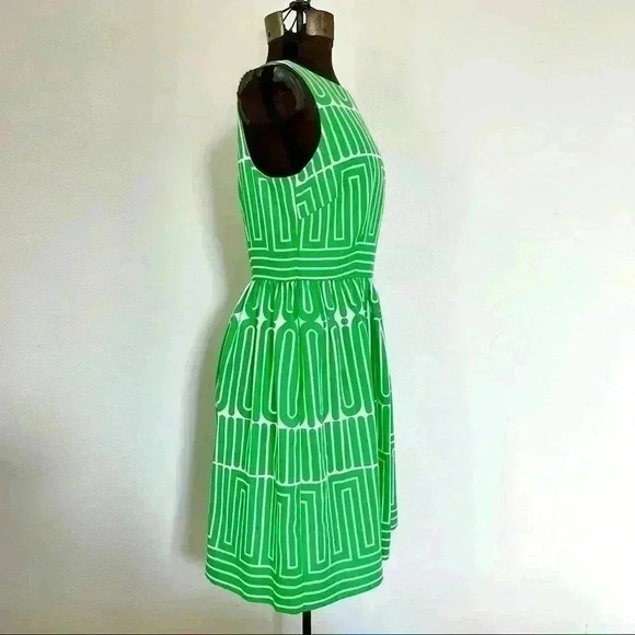 Trina Turk Green Garden Maze Dress Womens Size 8 Sleeveless - Picture 9 of 14